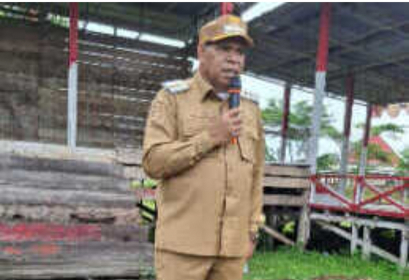 Bupati Yalimo Nahor Nekwek. foto : humas
