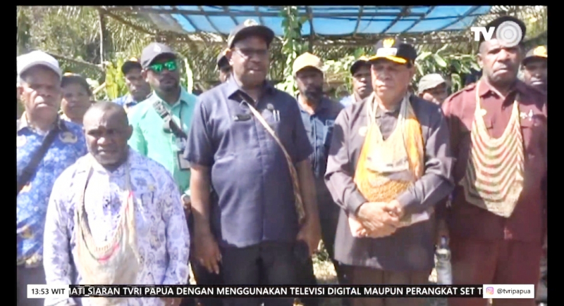 Bupati Yalimo, Nahor Nekwek Bersama Ketua DPRK, Yalimo Elia Yare Melakukan Kunjungan Kerja ke Distrik Benawa.