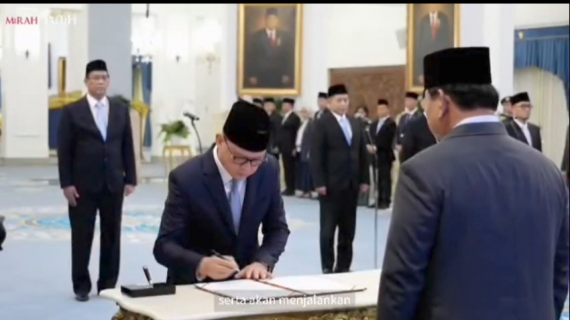 Presiden Prabowo Lantik Lima Menteri Baru dan Bentuk Kementerian Haji dan Umrah / foto: tangkapan layar